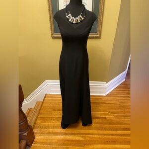 Black gown XS Vince Camuto
